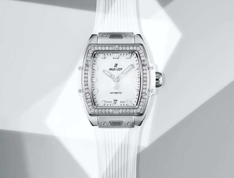 Spirit Of Big Bang Titanium White Diamonds 39 mm | Hublot