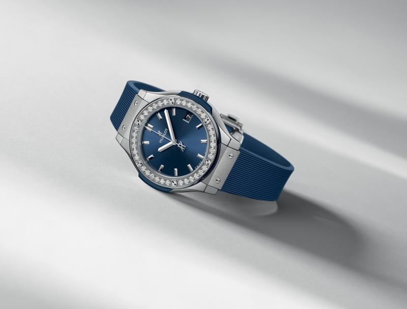 Classic Fusion Titanium Blue Diamonds 33 mm | Hublot