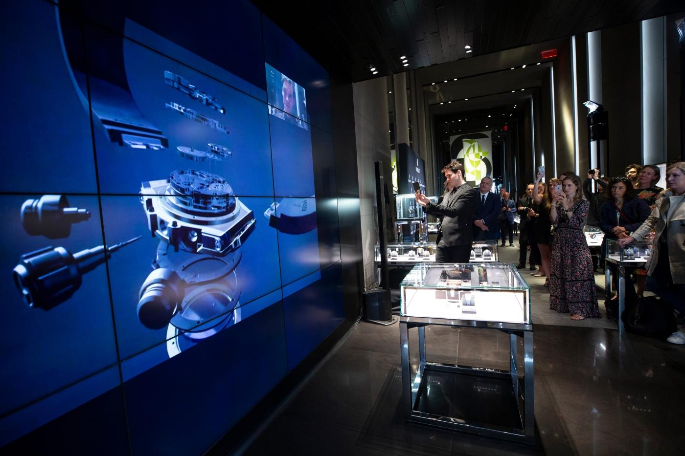 Hublot digital boutique sales