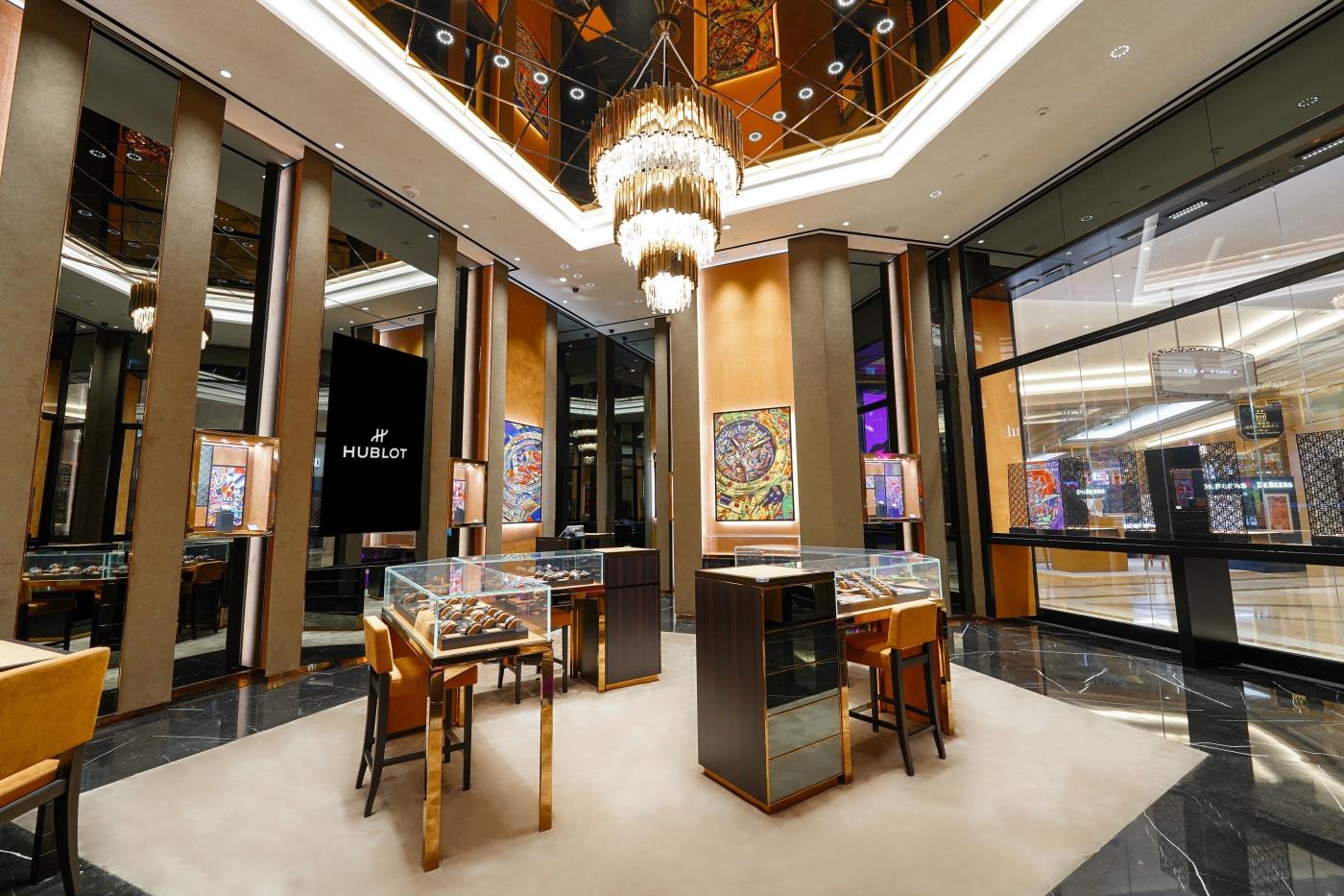 Macau Four Seasons T Galleria by DFS Boutique