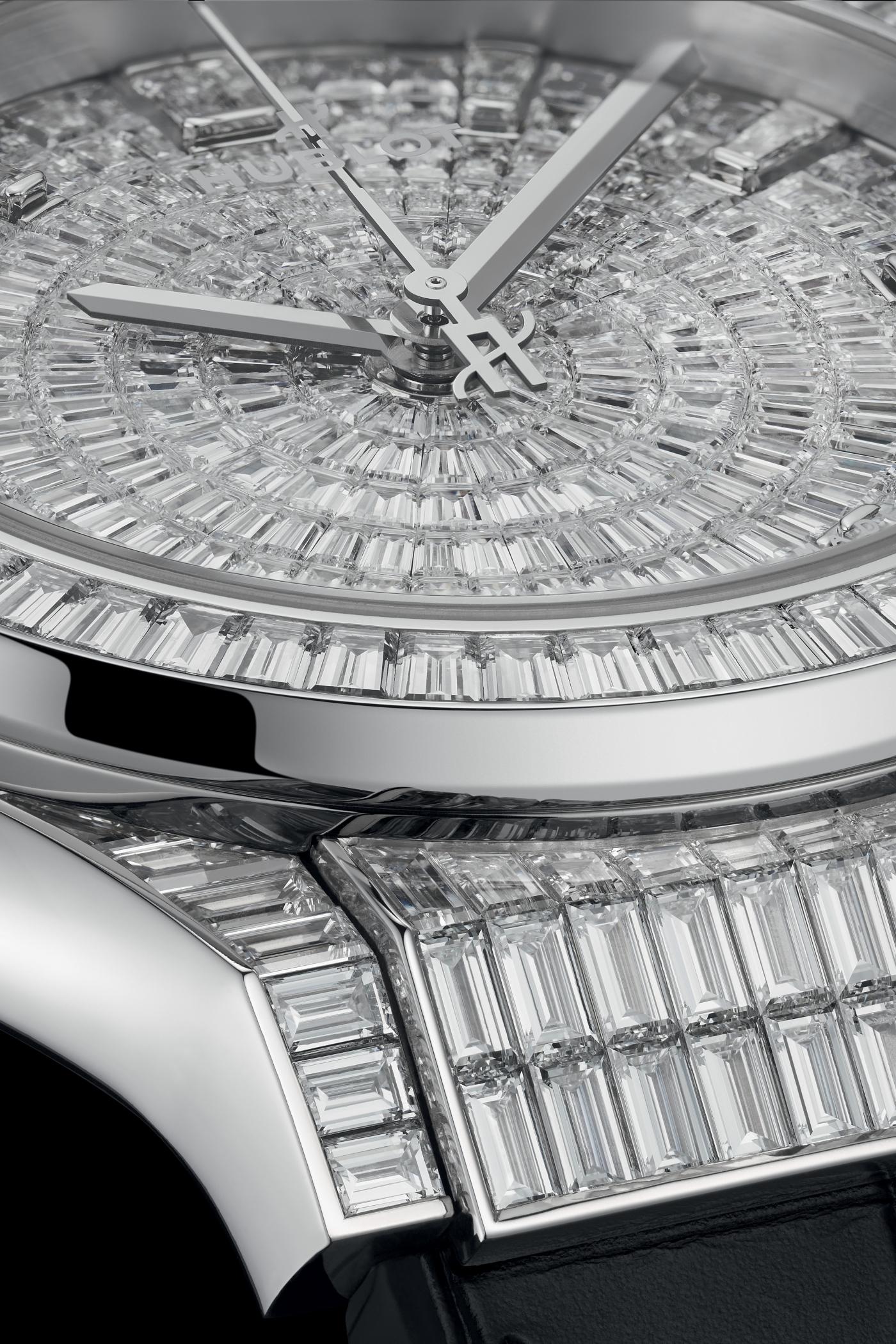 A FUSION OF JEWELLER S DESIGN AND CRAFTSMANSHIP Hublot