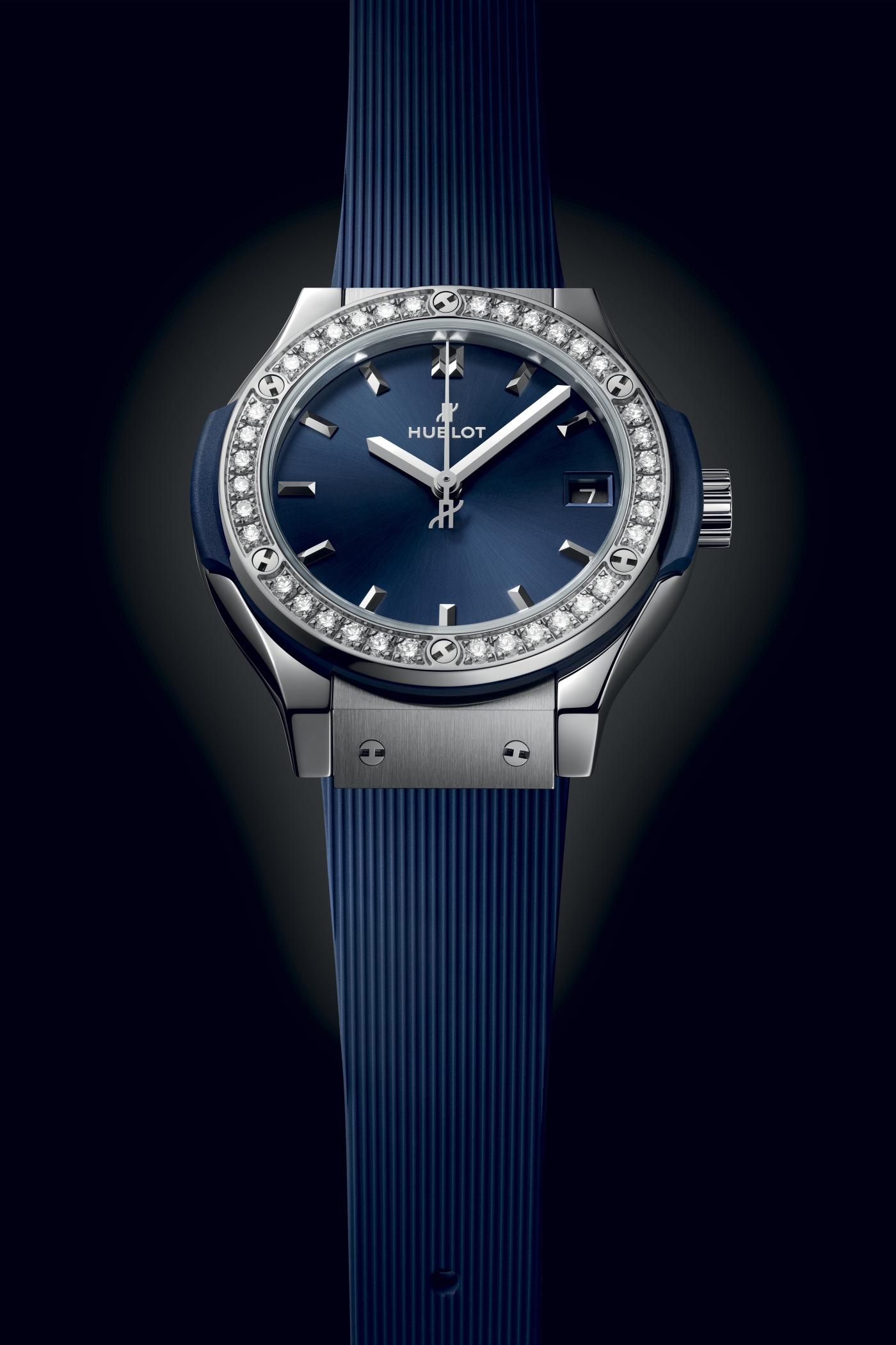 Classic Fusion Titanium Blue Diamonds 33 mm | Hublot