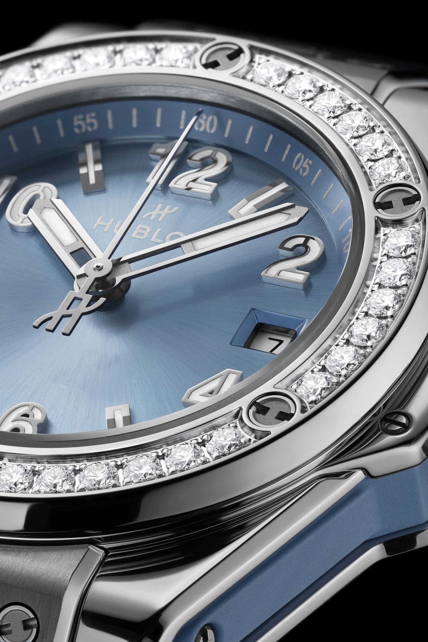 Big Bang One Click Steel Coal Blue Diamonds 33mm - Close-Up
