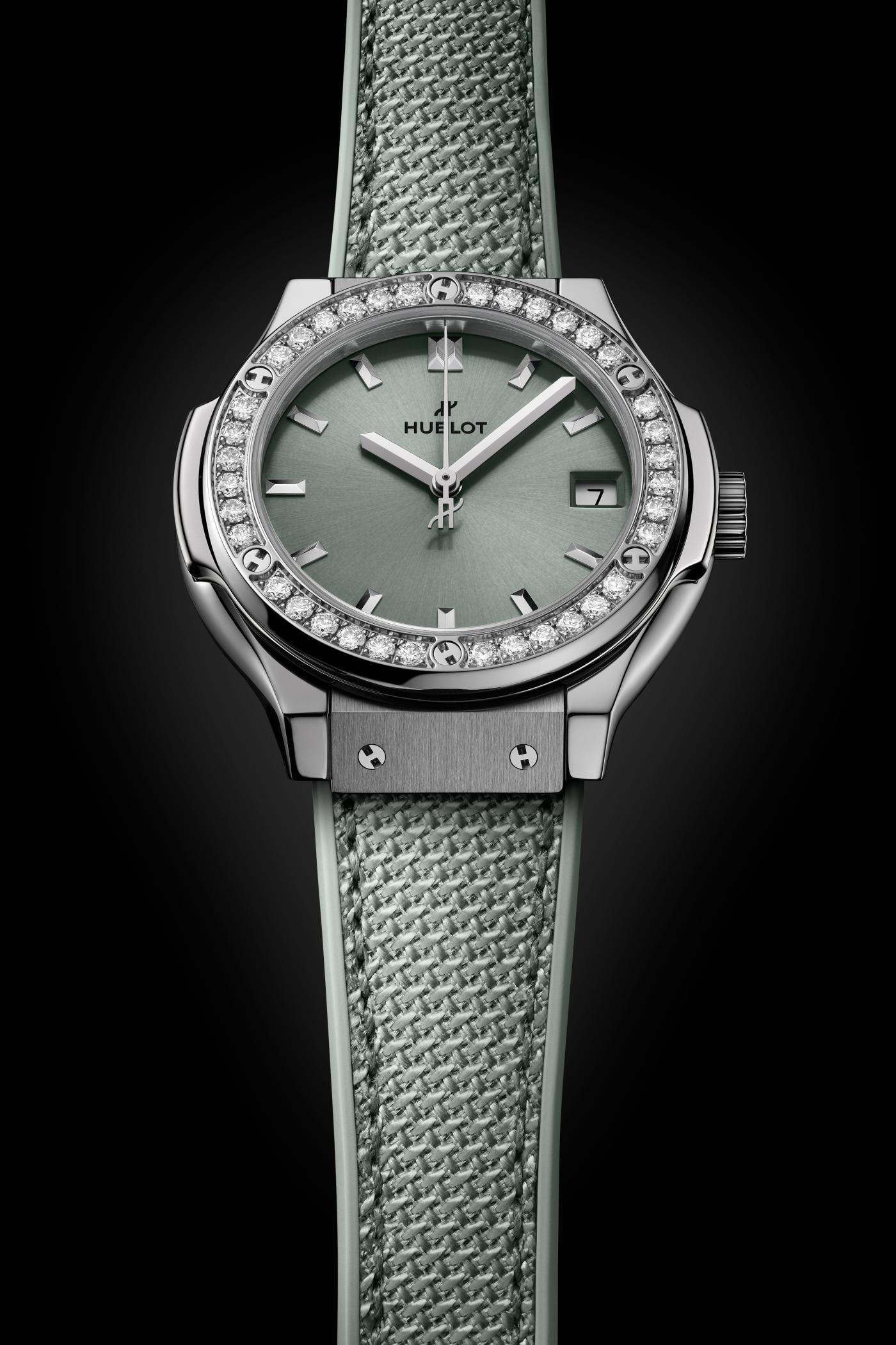 Classic Fusion Titanium Sage Green Diamonds 33mm - PB