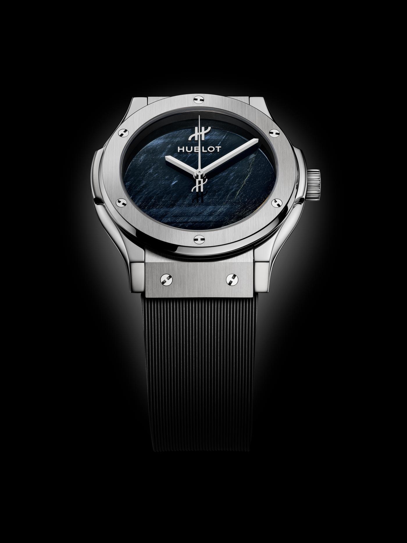 Classic Fusion Hawk's Eye Titanium 42 mm