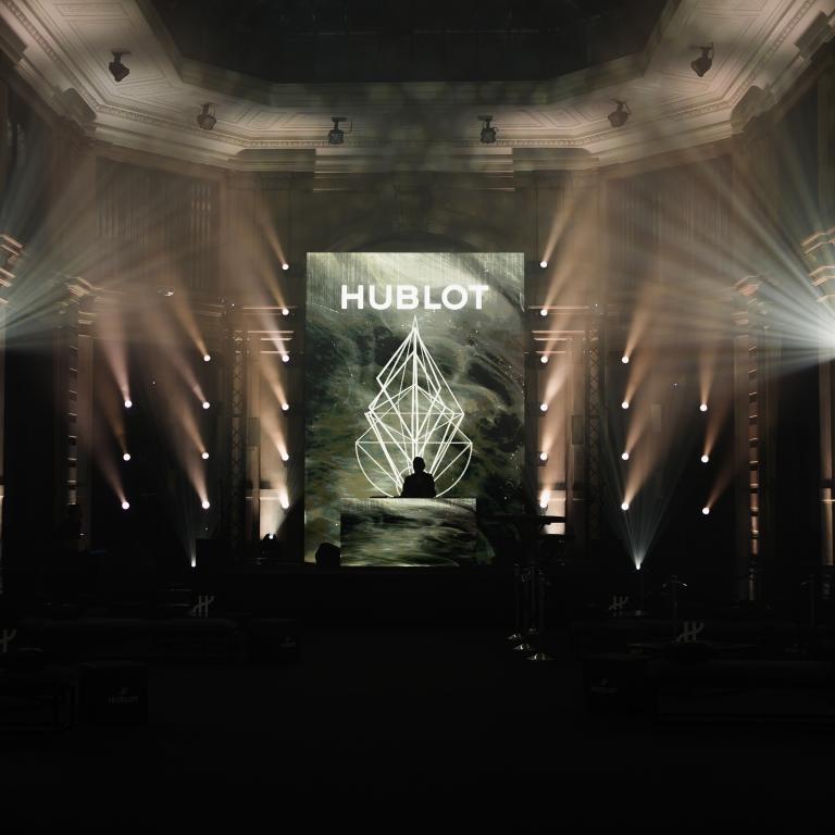 SPIRIT OF BIG BANG SANG BLEU  THE EMBODIMENT & SPIRIT IN THREE DIMENSIONS